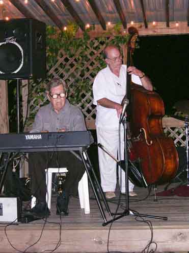 ALTO VINEYARD - 8-2008 - -10.jpg