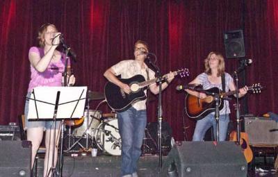 DSC_1388&nbsp; Karen Hellyer & FRIENDS.jpg