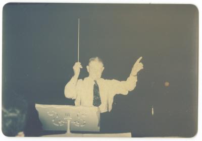 Herbert L. Clarke conducting